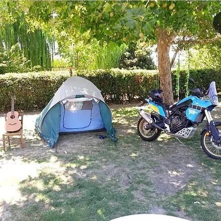 La Vecchia Stalla לינה וארוחת בוקר 3*
