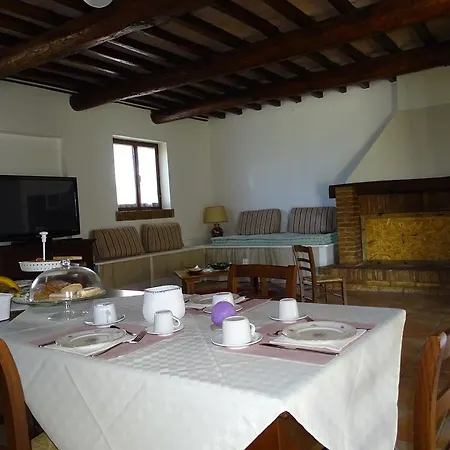 La Vecchia Stalla Bed & Breakfast 3*